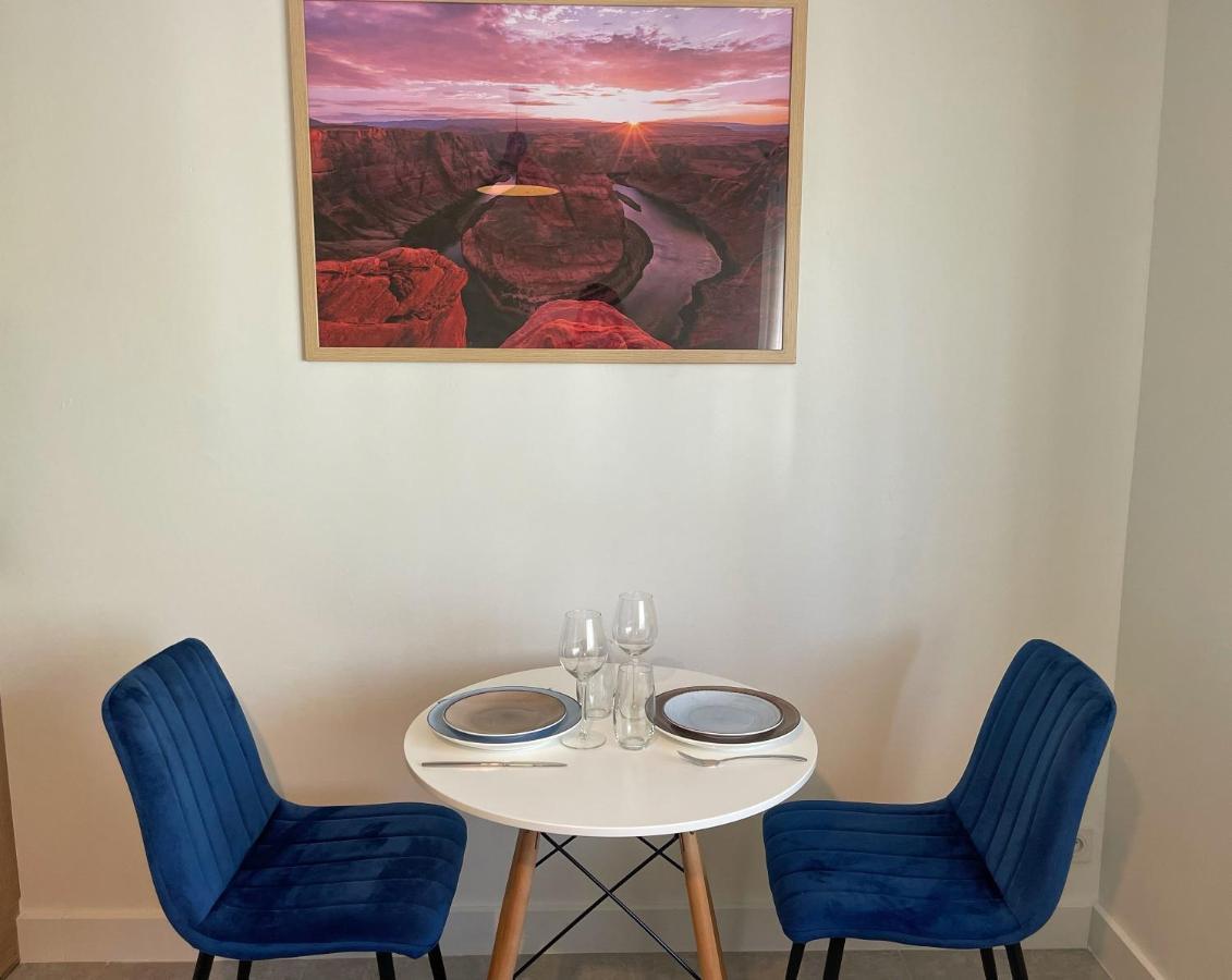 Au Calme Proche Centre-Ville, Studio Renove Avec Equipements Neufs Et Parking Prive Гап Экстерьер фото